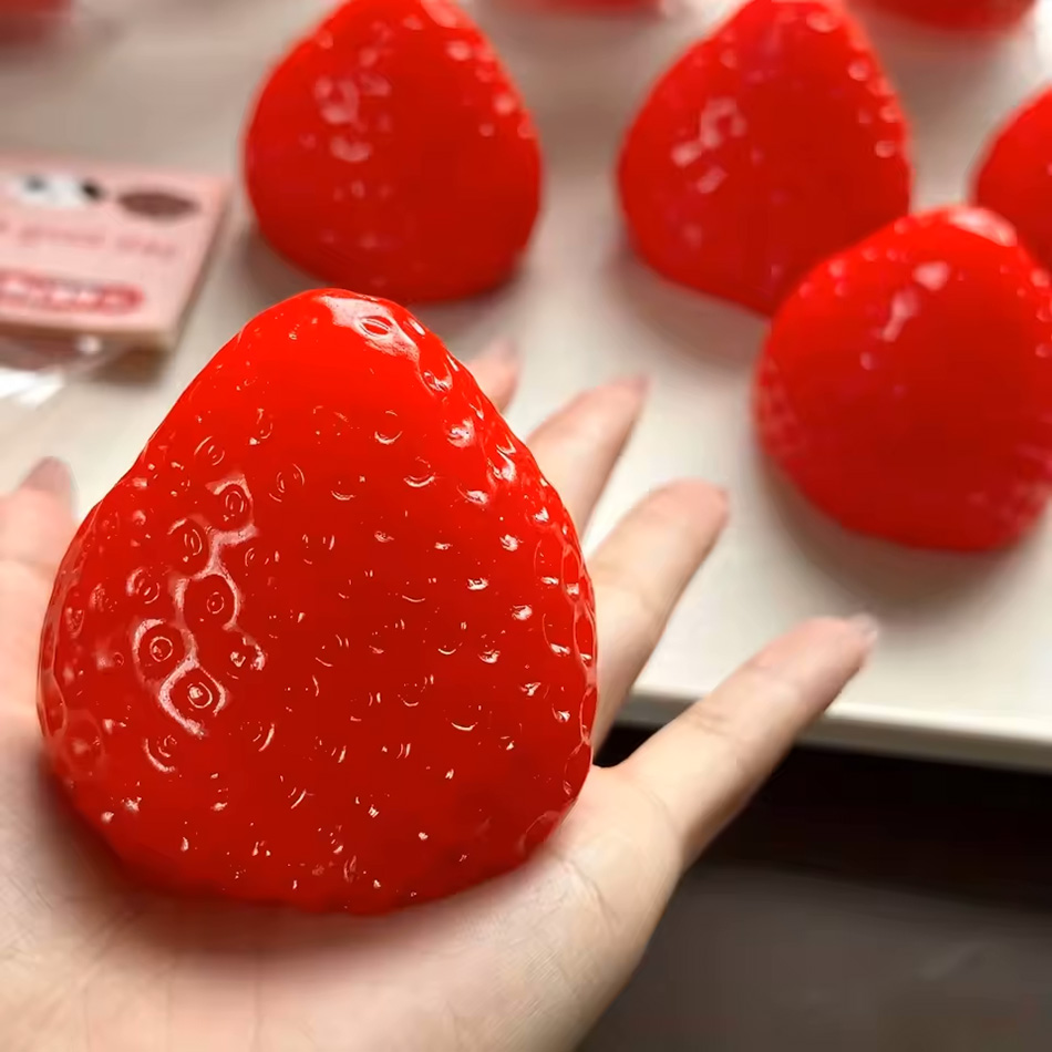 Nieuwe Squishy Grote Aardbei K - Party Games Entertainer recensie en prijs