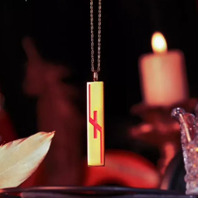 Onregelmatige rode letterhange - Party Games Simple recensie en prijs